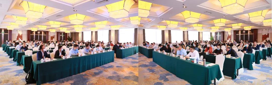 加氣協(xié)會主辦、東岳機(jī)械承辦的第五屆加氣混凝土行業(yè)總工程師論壇暨2021綠色低碳論壇圓滿召開